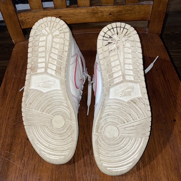 Jordan retro 1 OG HIGH size 10 - Picture 6 of 6